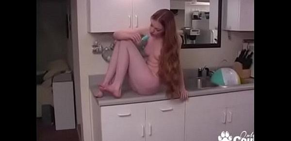  Nicole Scott Washes Her Sexy Teen Feet In The Kitche Sink